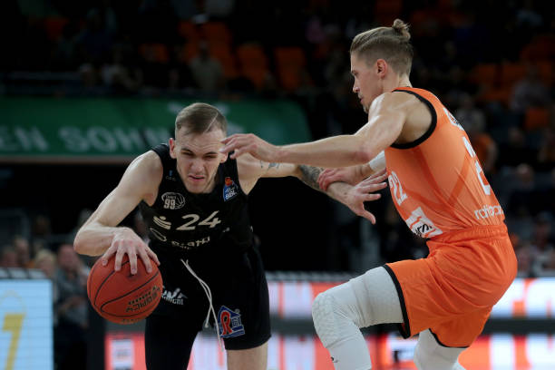 让他在对手 让他在对手